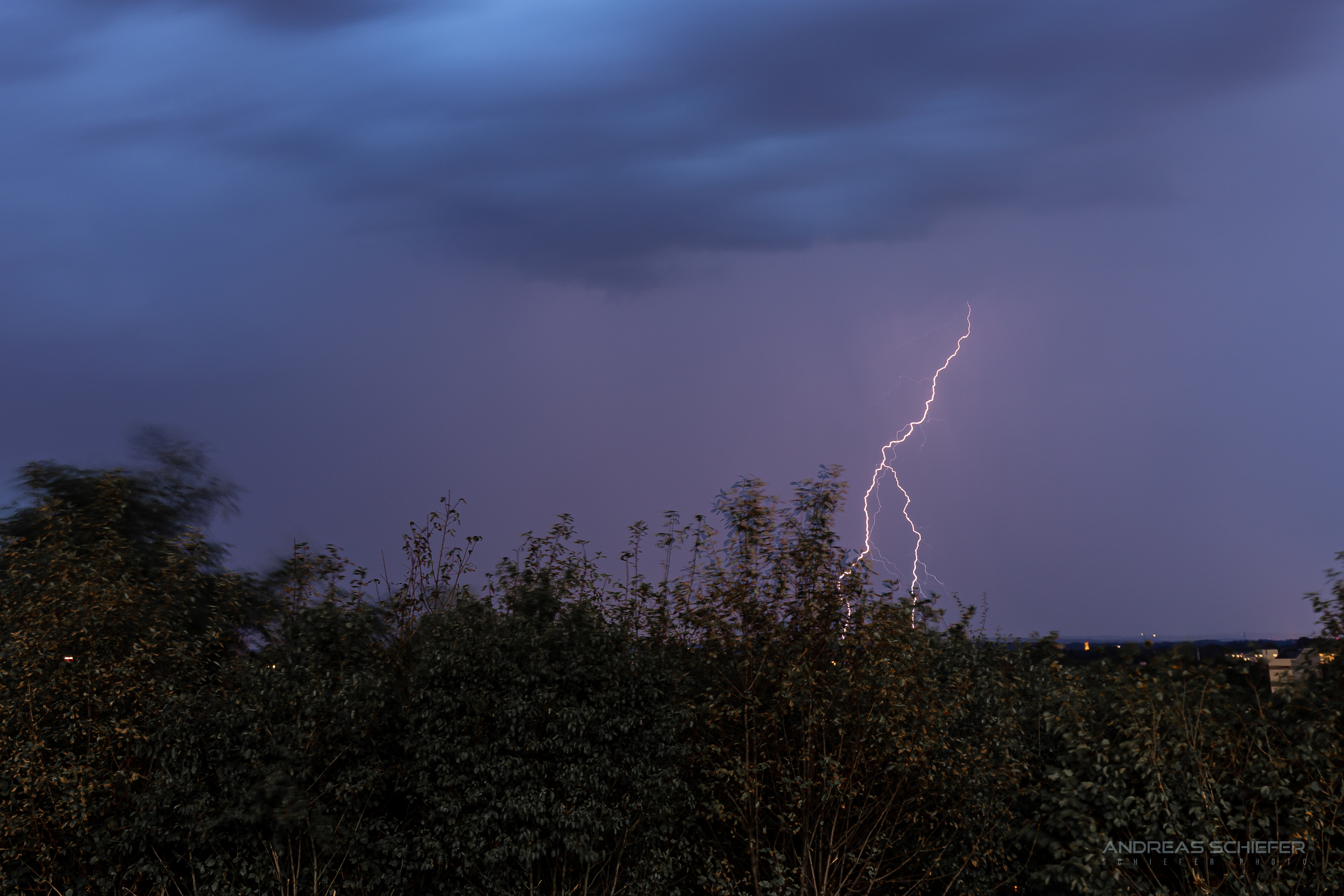 Gewitter ueber Duisburg vonTiger&Turtle aus